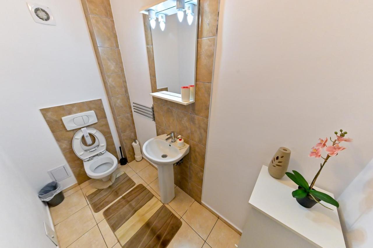 סיביו Terezianum Apartments, Free Parking מראה חיצוני תמונה