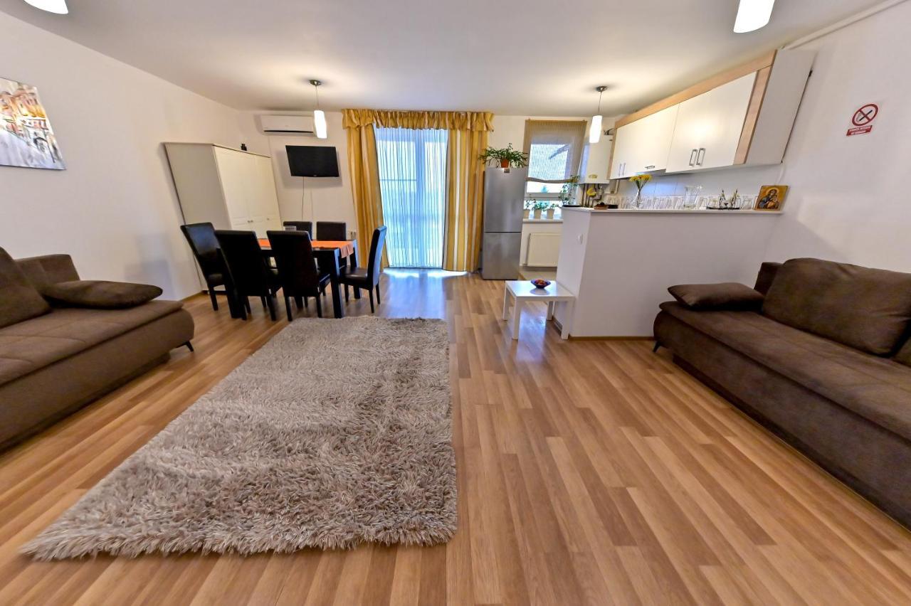 סיביו Terezianum Apartments, Free Parking מראה חיצוני תמונה